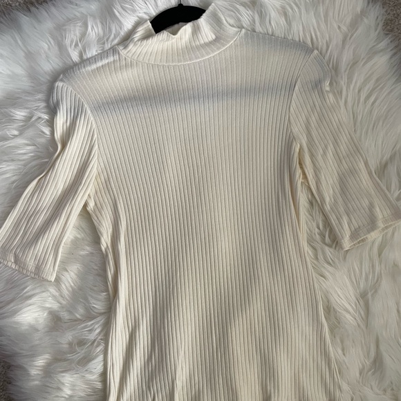 Never worn - 3 piece outfit - pants, top & long sweater - Picture 5 of 12